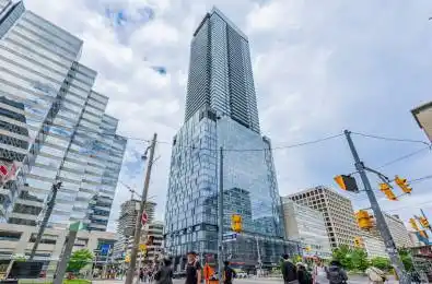 488 University Avenue Unit# 5202 Toronto C01 Ontario M5G 0C1