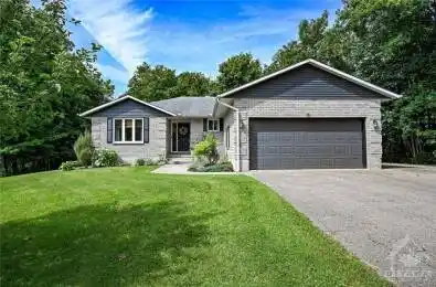 6 SOUTH POINT Drive Rideau Lakes Ontario K7A 4S5