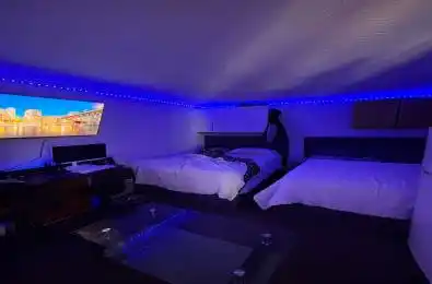 8 Thistle Down Boulevard Toronto W10 Ontario M9V 1H8