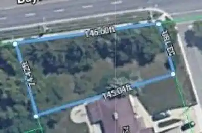 156 Highland Crescent Toronto C12 Ontario M2L 1H2