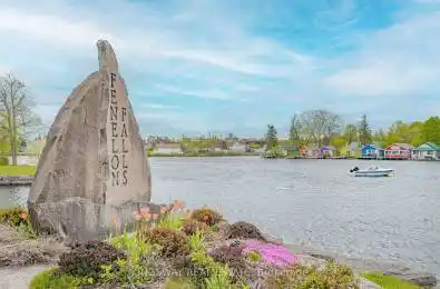 19B West Street Unit# 303 Kawartha Lakes Ontario K0M 1N0