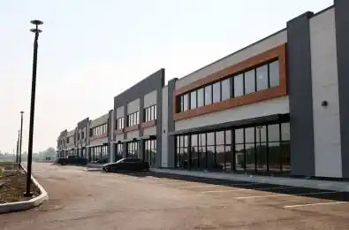 175 Melvin Robson Avenue Unit# 4 Aurora Ontario L4G 3G4