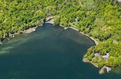 4267 Highway 2 Highway Kingston Ontario K7G 2V5