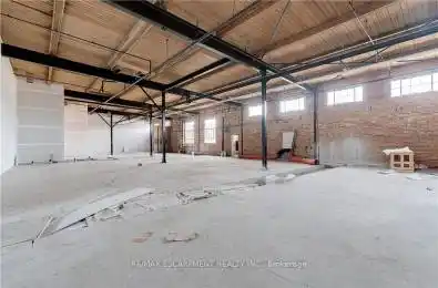 111 Sherwood Drive Unit# 8 Brantford Ontario N3T 6J9