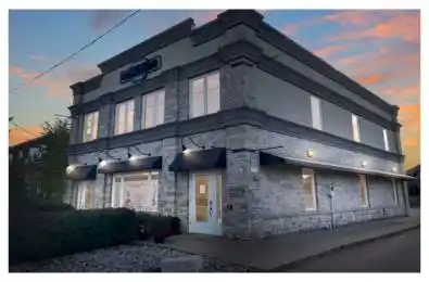 1066 Brant Street Burlington Ontario L7R 2J9