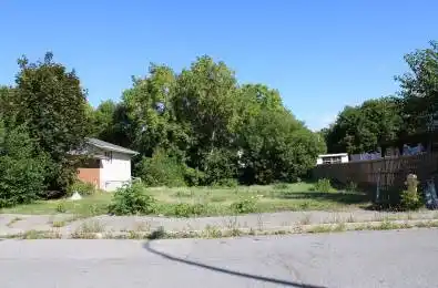 2 Panelas Crescent Quinte West Ontario K8V 6A4