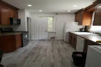 20 Ainslie Avenue Hamilton Ontario L8S 2J3