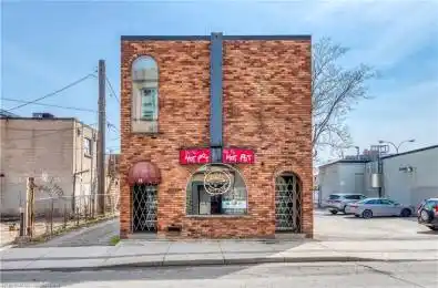 11 Walnut Street Hamilton Ontario L8N 2K8