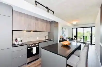 7 Smith Crescent Unit# 404 Toronto W07 Ontario M8Z 0G3