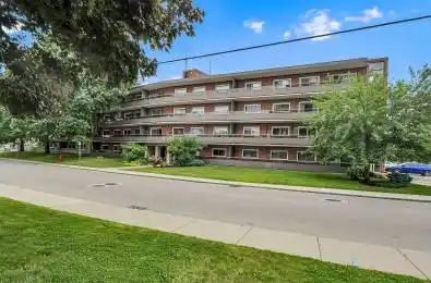 11 Woodman Drive Unit# 103 Hamilton Ontario L8K 4E3