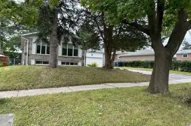 7 Resolution Crescent Unit# Lower A Toronto C15 Ontario M2H 1N3