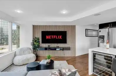 210 Victoria Street Unit# 1816 Toronto C08 Ontario M5B 2R3