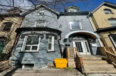 414 Dundas Street Toronto C08 Ontario M5A 2A8