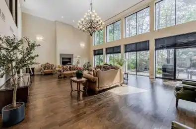 5 Abrams Place Toronto C12 Ontario M2L 1W7