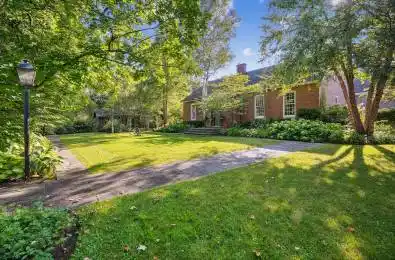 1553 BROCK Road Hamilton Ontario L9H 5E4