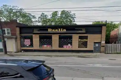 3761 LAKE SHORE Boulevard Toronto W06 Ontario M8W 1R1