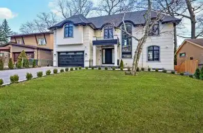 7 Farningham Crescent Toronto W08 Ontario M9B 3B4