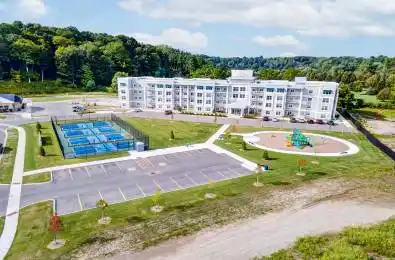 100 The Promenade Unit# 413 Central Elgin Ontario N5L 1C5