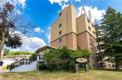 283 Fairway Road Unit# 101 Kitchener Ontario N2A 2P1