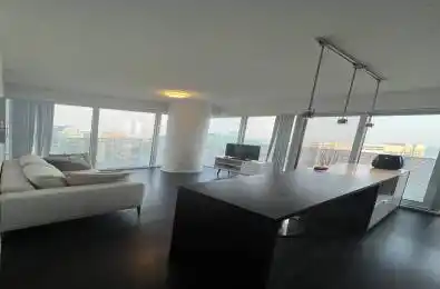 88 Harbour Street Unit# 3707 Toronto C01 Ontario M5J 0C3