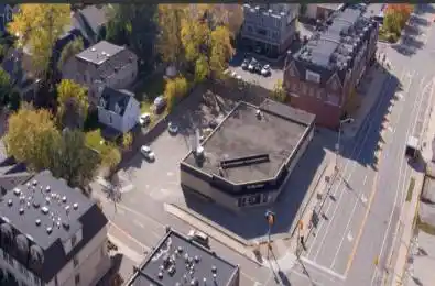 104 Lakeshore Road Oakville Ontario L6K 1E3