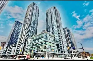 4055 Parkside Village Drive Unit# Ph 1 Mississauga Ontario L5B 0K8