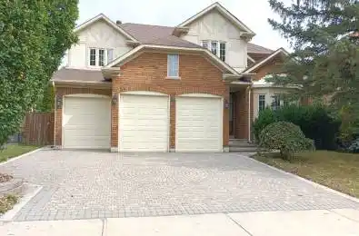 52 Chiltern Hill Richmond Hill Ontario L4B 3B9