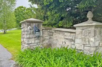 19 Wolf Run Court Whitchurch-Stouffville Ontario L4A 2L4