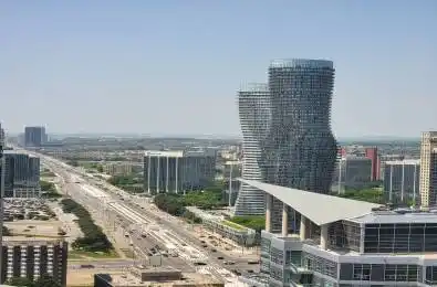 30 Elm Drive Unit# 3502 Mississauga Ontario L5B 0N6