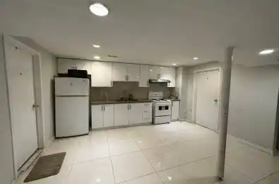 37 Halder Crescent Markham Ontario L3R 7E9