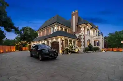 20 Bryson Drive Richmond Hill Ontario L4C 6E3