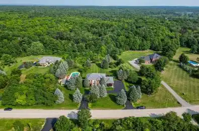 8 Deer Run Crescent Halton Hills Ontario L7J 2L7