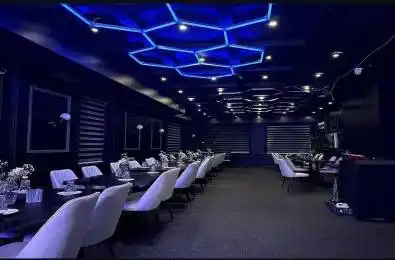 1988 Avenue Road Unit# 2nd floor Toronto C04 Ontario M5M 4A4