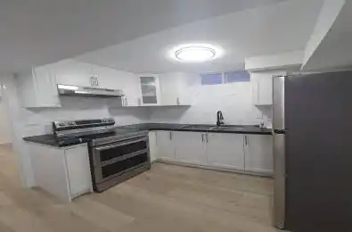 1142 Skyridge Blvd Boulevard Pickering Ontario L1X 0M4