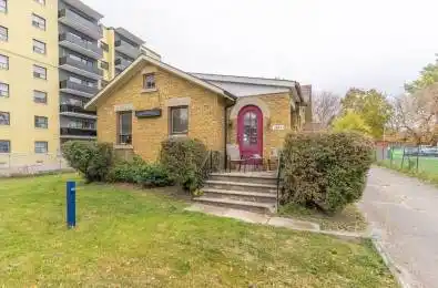 1641 Victoria Park Avenue Unit# 4 Toronto E04 Ontario M1R 1P8
