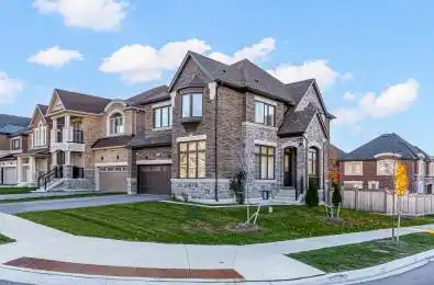 136 Carriage Shop Bend East Gwillimbury Ontario L9N 0Y3