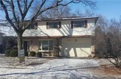 2075 Salmon Road Oakville Ontario L6L 1M2