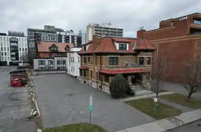 307 Gilmour Street Ottawa Centre Ontario K2P 0P7