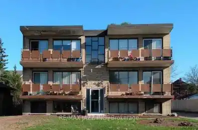43 Wayne Avenue Unit# 2 Oshawa Ontario L1G 3P8