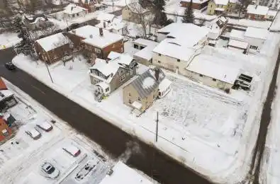 231 Cecelia Street Pembroke Ontario K8A 1R8