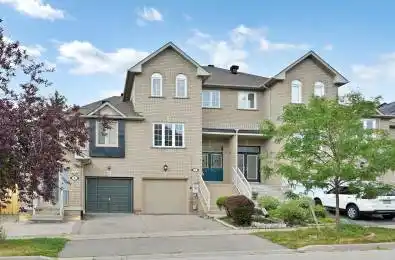 8 Coburg Crescent Richmond Hill Ontario L4B 4E1