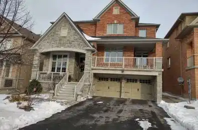 1121 Cenotaph Boulevard Newmarket Ontario L3X 0B1