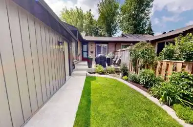 527 TOPPING Lane London South Ontario N6J 3M8