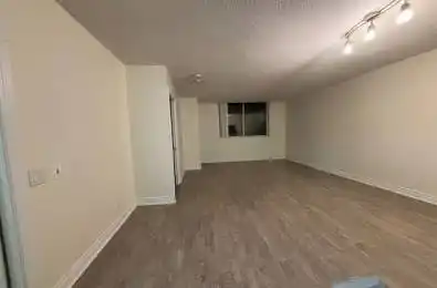 15 Northtown Way Unit# 320 Toronto C14 Ontario M2N 7A2