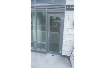 2201 Kingston Road Unit# 2211 Toronto E06 Ontario M1N 1T7