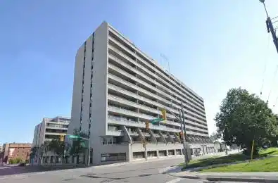 55 William Street Unit# 908 Oshawa Ontario L1G 7C9