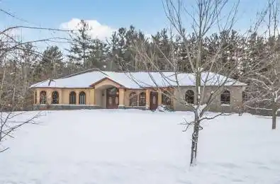 104 Sentinel Pine Way Carp - Huntley Ward Ontario K0A 1L0