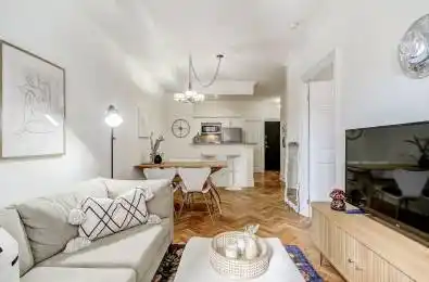 120 Lombard Street Unit# 703 Toronto C08 Ontario M5C 3H5