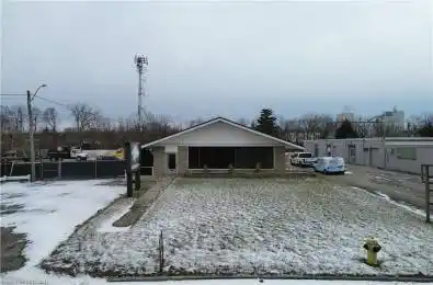 607 Bank Street Norfolk Ontario N3Y 3N3