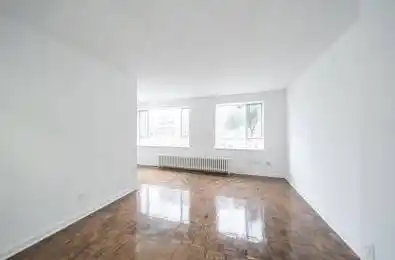 2895 Bathurst Street Unit# 101 Toronto C04 Ontario M6H 3A8